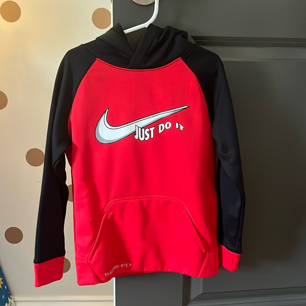 Nike Therma-Fit hoodie